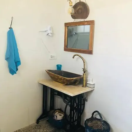 Oda ve Kahvaltı Nepenthe 3*